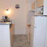 Maison Avec 3 Et Piscine Proche De La