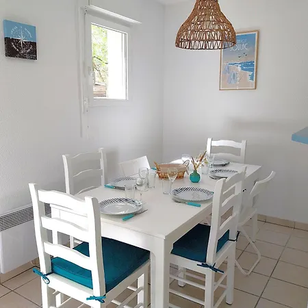 Maison Avec 3 Et Piscine Proche De La *