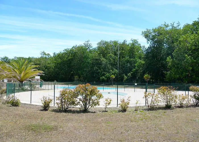 بيت للعطل Maison Avec 3 Et Piscine Proche De La *